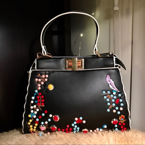 Handbags - ❗️FLASH SALE❗️🌼Peekaboo Satchel Shoulder Bag🌼
